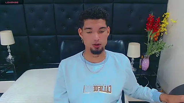 StivBigCock online show from September 11, 2025, 3:17 am