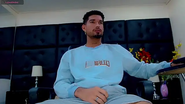 StivBigCock online show from September 27, 2025, 2:05 am