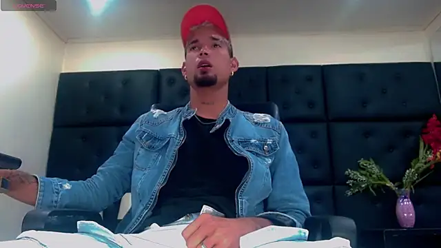 StivBigCock online show from October 15, 2025, 2:22 am