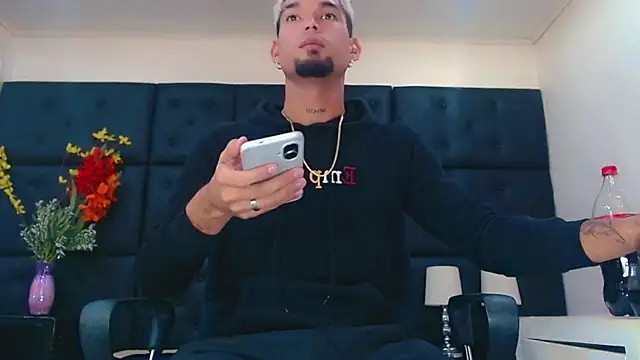 StivBigCock online show from October 29, 2025, 2:14 am