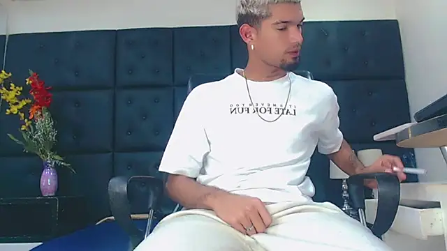 StivBigCock online show from November 2, 2025, 3:03 pm