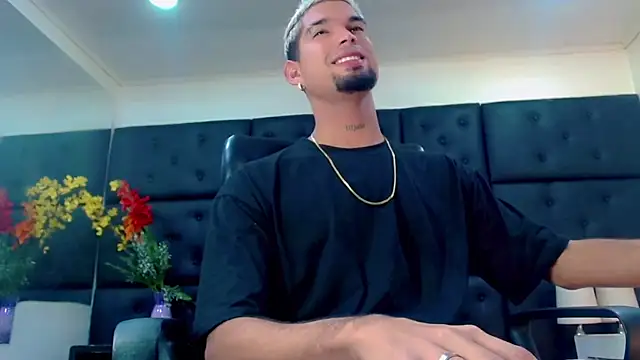 StivBigCock online show from November 4, 2025, 2:10 am