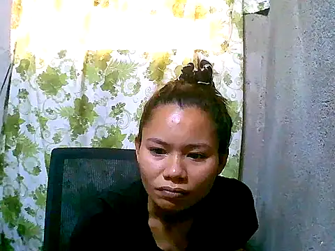 Sweeetgurll online show from September 21, 2025, 1:51 am