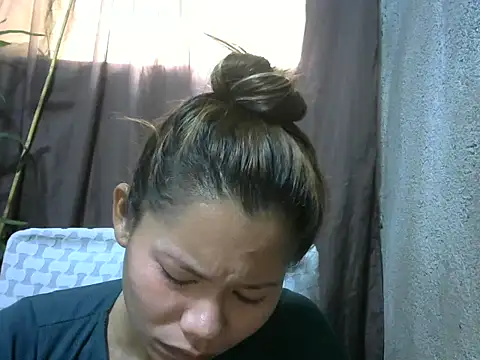 Sweeetgurll online show from March 24, 2026, 3:22 am