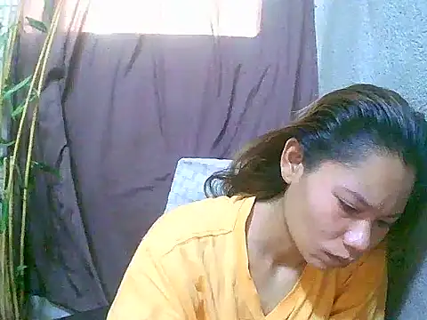 Snapshot of Sweeetgurll chatting on May 14, 2026, 12:39 am Sweeetgurll online show from May 14, 2026, 12:39 am