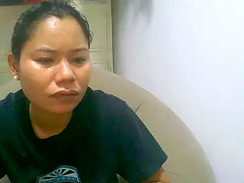 Snapshot of Sweeetgurll chatting on July 15, 2026, 6:51 am Sweeetgurll online show from July 15, 2026, 6:51 am