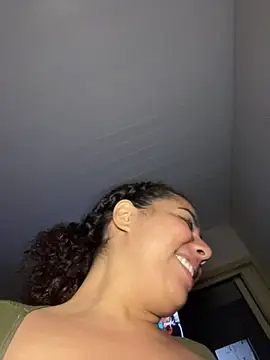 Snapshot of A_maddy chatting on June 3, 2026, 2:47 am A maddy online show from June 3, 2026, 2:47 am