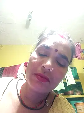 Snapshot of Monika_thakurr chatting on October 2, 2025, 10:17 pm Monika thakurr online show from October 2, 2025, 10:17 pm