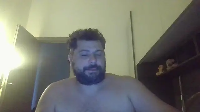 giuseppelovisi85 online show from October 9, 2025, 9:07 am