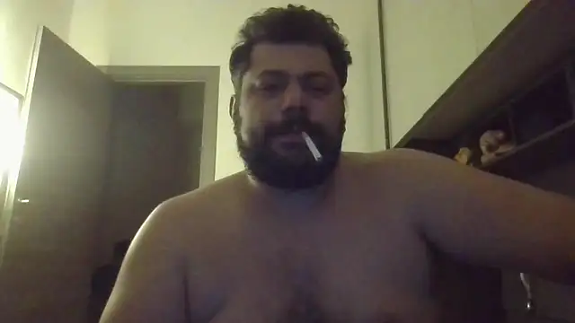 giuseppelovisi85 online show from October 12, 2025, 5:28 am