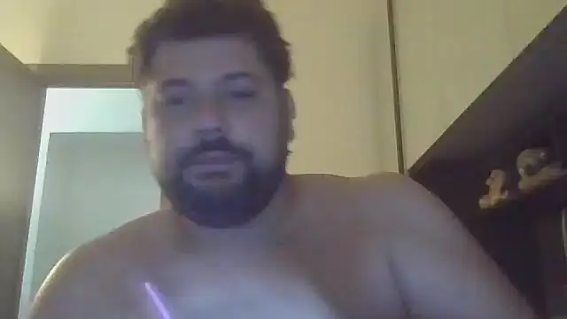 giuseppelovisi85 online show from October 19, 2025, 8:20 pm