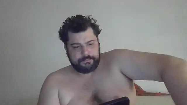 giuseppelovisi85 online show from November 10, 2025, 7:40 am