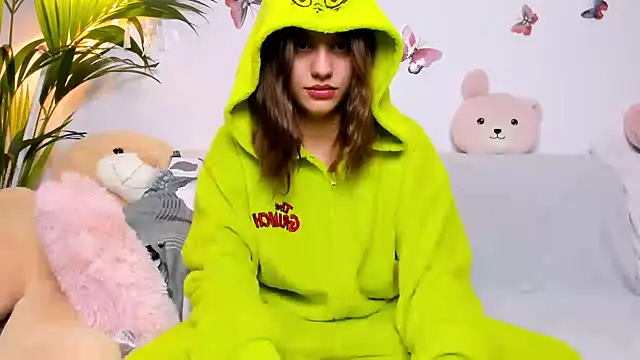 ScarlettVelour online show from November 5, 2025, 8:09 pm