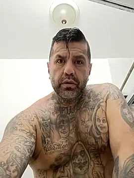 Snapshot of Fatboy909 chatting on April 12, 2026, 10:09 am Fatboy909 online show from April 12, 2026, 10:09 am