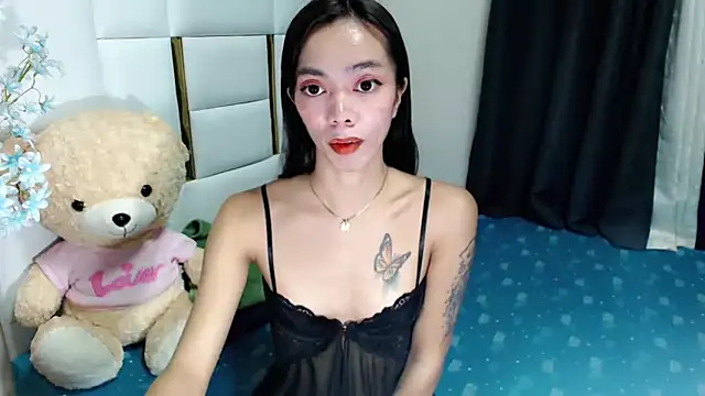 Snapshot of diamondnaked_ chatting on September 13, 2025, 6:18 pm diamondnaked online show from September 13, 2025, 6:18 pm