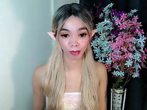 Snapshot of diamondnaked_ chatting on October 31, 2025, 12:06 pm diamondnaked online show from October 31, 2025, 12:06 pm