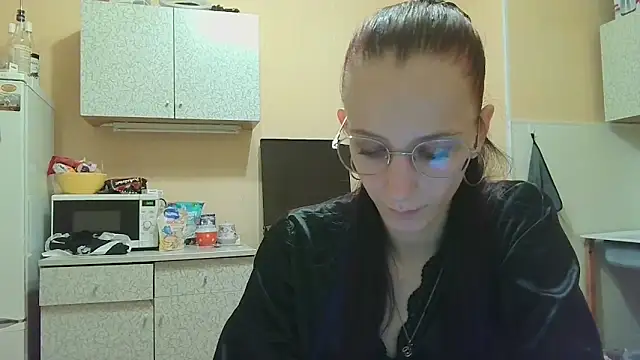 Lucy Divine online show from September 18, 2025, 8:44 pm