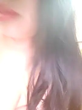 Julyy08 online show from December 15, 2025, 2:27 am