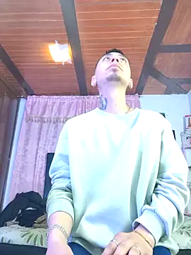 abnerdam01 online show from October 11, 2025, 12:04 pm