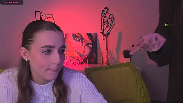 aria moo online show from October 22, 2025, 7:13 pm