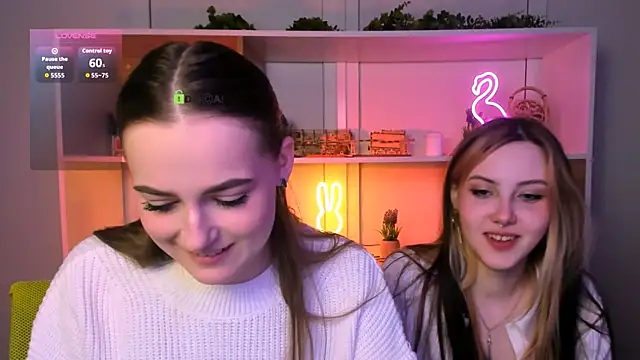 aria moo online show from December 2, 2025, 5:57 am