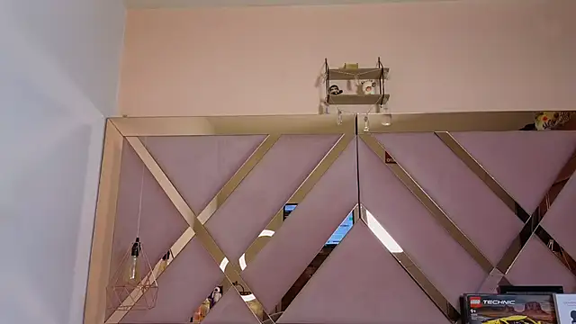 Sophia moo  online show from October 21, 2025, 5:19 am