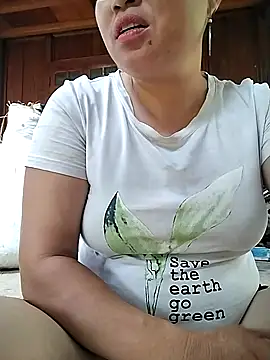 Snapshot of Ficity chatting on September 16, 2025, 6:03 am Ficity online show from September 16, 2025, 6:03 am