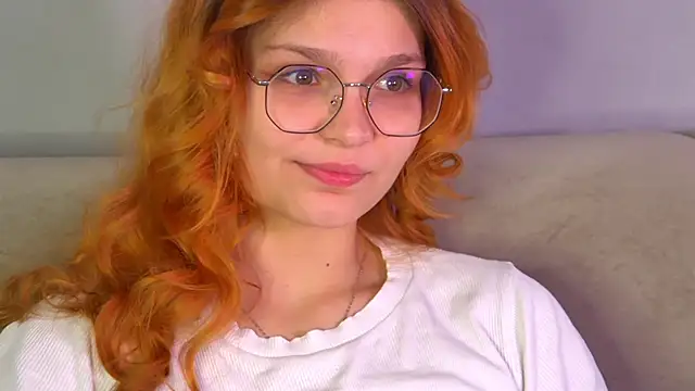 Snapshot of BellaMarebelle chatting on September 27, 2025, 4:17 am BellaMarebelle online show from September 27, 2025, 4:17 am