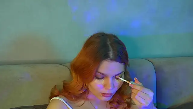 Snapshot of BellaMarebelle chatting on October 11, 2025, 4:33 am BellaMarebelle online show from October 11, 2025, 4:33 am