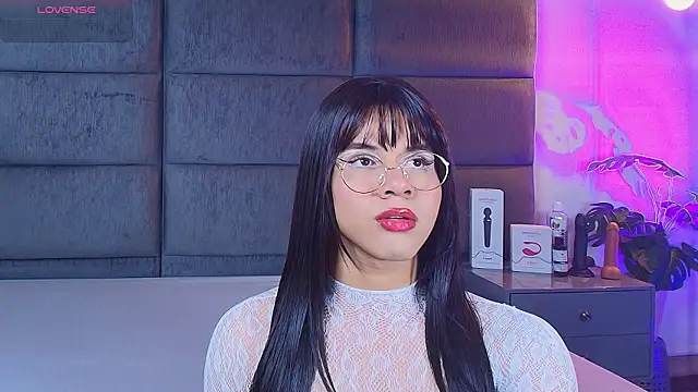 Slenna Moon online show from February 13, 2026, 1:34 am