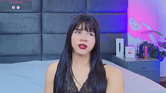 Slenna Moon online show from February 19, 2026, 1:23 am