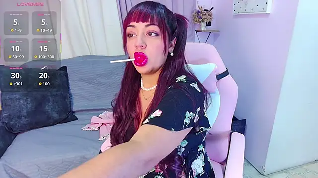 Snapshot of DaniniAnderson chatting on October 13, 2025, 3:28 am DaniniAnderson online show from October 13, 2025, 3:28 am