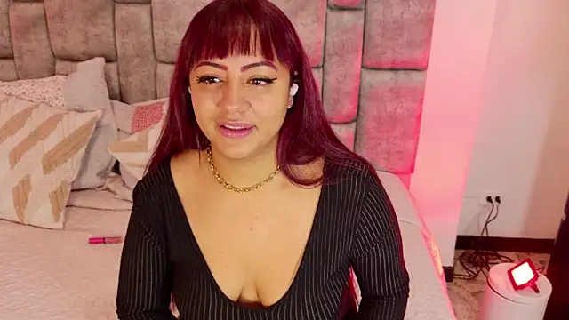 Snapshot of DaniniAnderson chatting on December 2, 2025, 4:18 am DaniniAnderson online show from December 2, 2025, 4:18 am