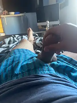 Snapshot of stevo170t chatting on June 17, 2026, 12:07 pm stevo170t online show from June 17, 2026, 12:07 pm