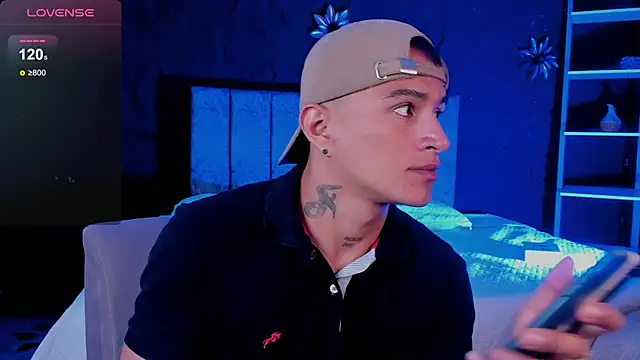 LiamDeep online show from May 17, 2026, 8:49 pm
