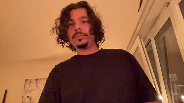 Snapshot of daddyvibes chatting on October 7, 2025, 7:44 pm daddyvibes online show from October 7, 2025, 7:44 pm