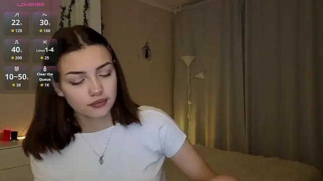 PurrrBerry online show from November 28, 2025, 5:32 am