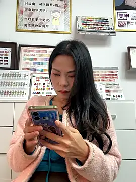 Baby-mmm online show from January 12, 2026, 6:07 am