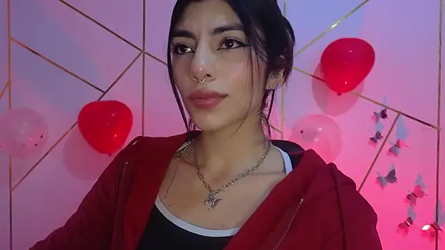 Hollyxx  online show from March 26, 2026, 12:33 pm