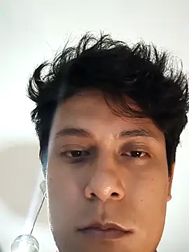 juan penetreitor online show from September 26, 2025, 5:44 am