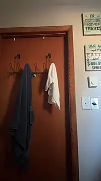 Lunablu13 online show from December 18, 2025, 3:29 pm