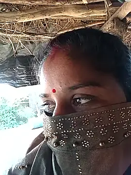 Sheema tyagi online show from September 16, 2025, 3:07 am