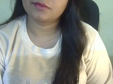 Aanya Hazel online show from December 19, 2025, 8:05 pm