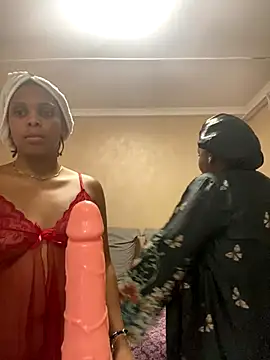 Snapshot of 031bubbles chatting on December 22, 2025, 8:39 pm 031bubbles online show from December 22, 2025, 8:39 pm