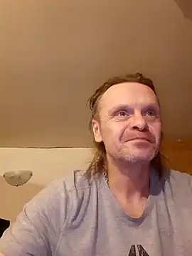 Kuba Gd online show from February 2, 2025, 11:11 pm