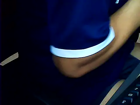 hotboydon2495 online show from September 29, 2025, 1:11 am