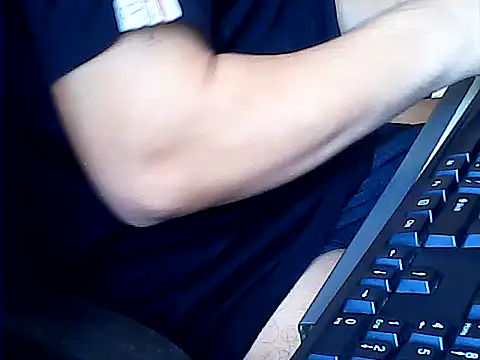 hotboydon2495 online show from October 28, 2025, 1:09 am