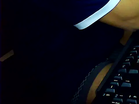 hotboydon2495 online show from October 31, 2025, 1:28 am