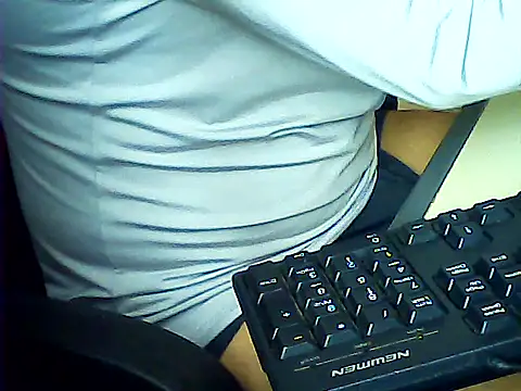 hotboydon2495 online show from November 4, 2025, 2:43 am