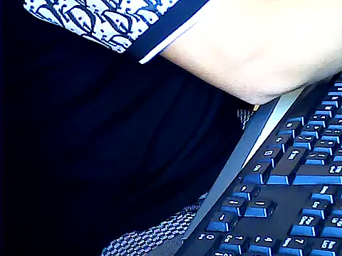 hotboydon2495 online show from November 12, 2025, 5:41 am